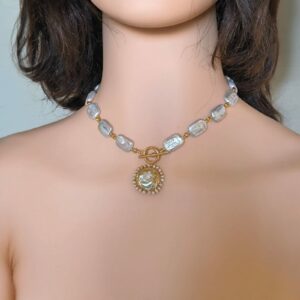Collier à Bascule en Perles d'Eau Douce