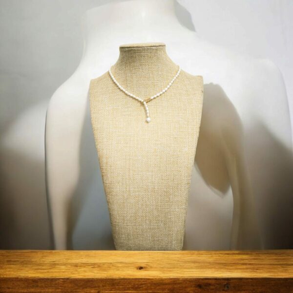 Collier ras du cou en perles d'eau douce – Image 8